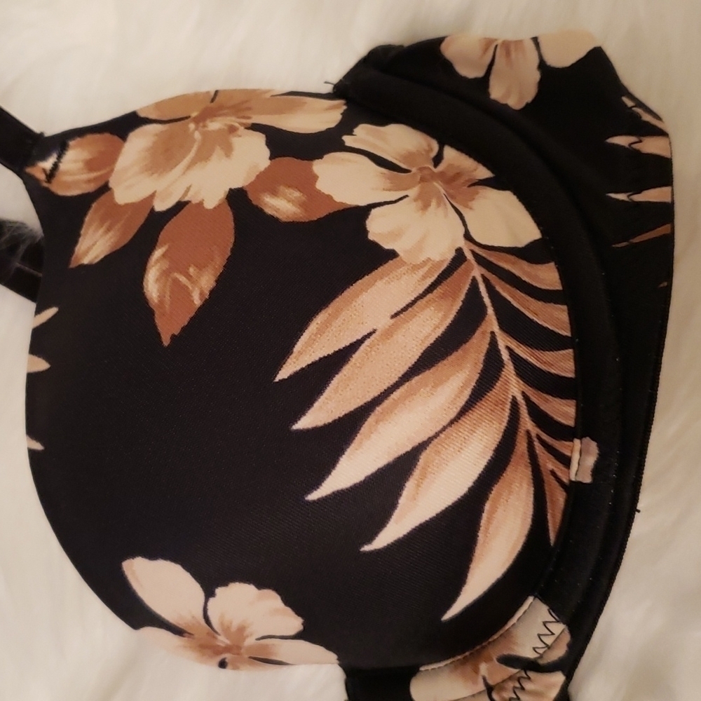 pink Victoria's Secret Wear Everywhere Bra - Picture 3 of 11